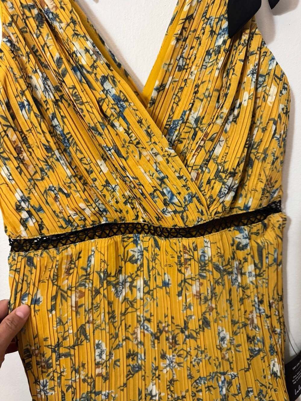 Lulus Such Sophistication Yellow Floral Print Pleated Tiered Maxi Dress - Picture 4 of 7